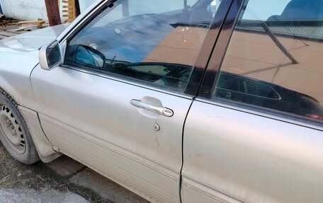 Mitsubishi Galant VIII, 1992 год, 140 000 рублей, 4 фотография