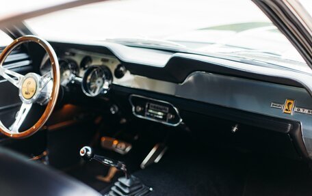 Ford Mustang VI рестайлинг, 1967 год, 120 000 000 рублей, 15 фотография