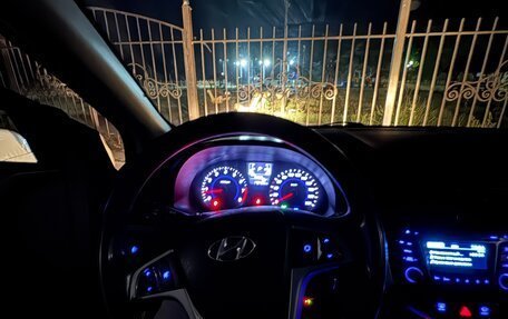 Hyundai Solaris II рестайлинг, 2015 год, 790 000 рублей, 4 фотография