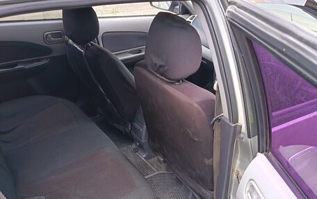 Nissan Wingroad III, 2001 год, 285 000 рублей, 17 фотография