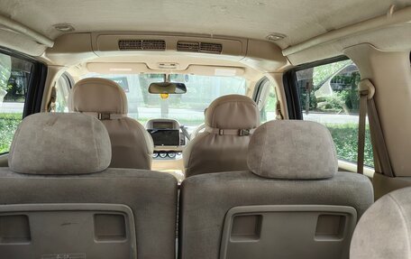 Nissan Serena II, 2003 год, 690 000 рублей, 10 фотография
