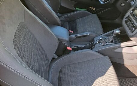 Volkswagen Scirocco III рестайлинг, 2012 год, 1 590 000 рублей, 10 фотография