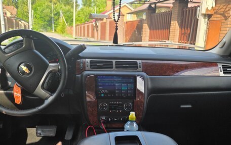 Chevrolet Tahoe III, 2013 год, 1 740 000 рублей, 9 фотография