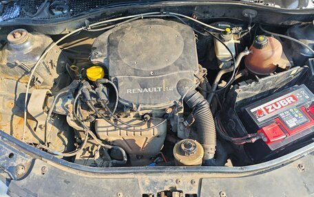 Renault Logan I, 2010 год, 200 000 рублей, 13 фотография