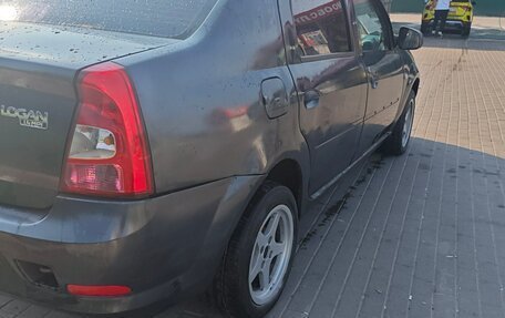 Renault Logan I, 2010 год, 200 000 рублей, 5 фотография
