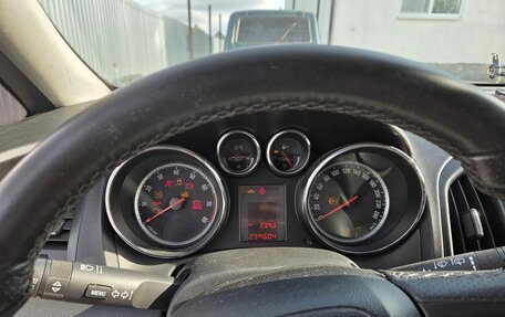 Opel Astra J, 2011 год, 450 000 рублей, 9 фотография