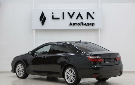 Toyota Camry, 2017 год, 1 885 000 рублей, 2 фотография