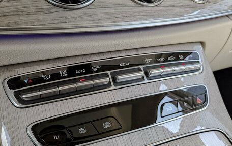 Mercedes-Benz E-Класс, 2021 год, 4 995 000 рублей, 20 фотография