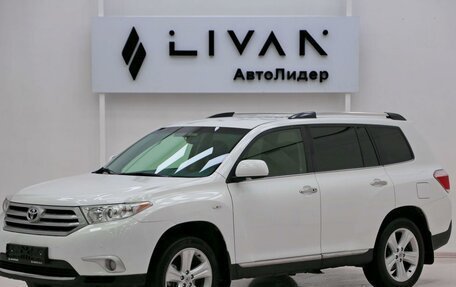 Toyota Highlander III, 2012 год, 1 565 000 рублей, 3 фотография