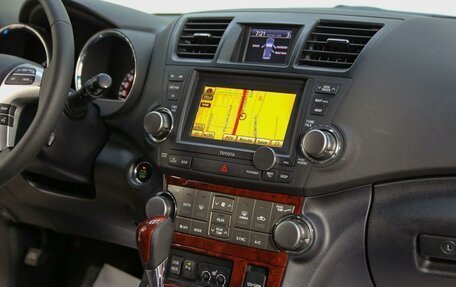 Toyota Highlander III, 2012 год, 1 565 000 рублей, 7 фотография