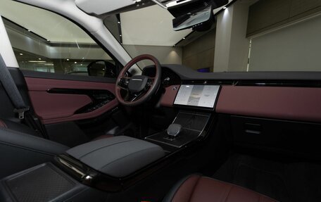 Land Rover Range Rover Evoque II, 2025 год, 5 890 000 рублей, 12 фотография