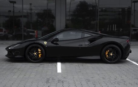 Ferrari F8, 2021 год, 25 990 000 рублей, 9 фотография