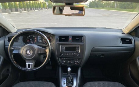 Volkswagen Jetta VI, 2013 год, 1 220 000 рублей, 7 фотография