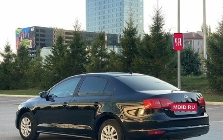 Volkswagen Jetta VI, 2013 год, 1 220 000 рублей, 4 фотография