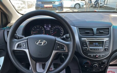 Hyundai Solaris II рестайлинг, 2016 год, 999 000 рублей, 17 фотография
