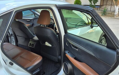 Lexus NX I, 2017 год, 2 500 000 рублей, 6 фотография