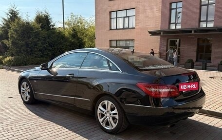 Mercedes-Benz E-Класс, 2012 год, 1 700 000 рублей, 4 фотография
