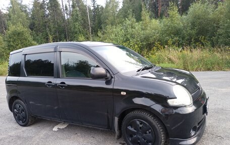 Toyota Sienta I, 2005 год, 570 000 рублей, 8 фотография