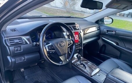 Toyota Camry, 2015 год, 1 950 000 рублей, 7 фотография