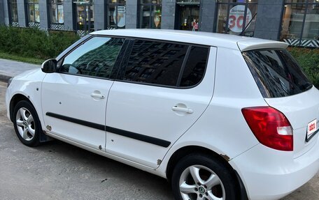 Skoda Fabia II, 2011 год, 550 000 рублей, 3 фотография