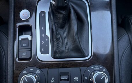 Volkswagen Touareg III, 2012 год, 1 500 000 рублей, 13 фотография