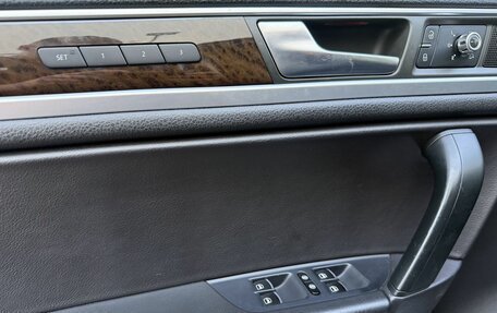 Volkswagen Touareg III, 2012 год, 1 500 000 рублей, 14 фотография