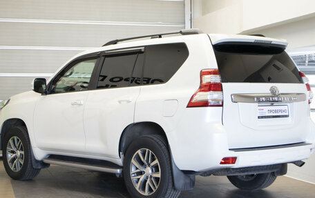 Toyota Land Cruiser Prado 150 рестайлинг 2, 2016 год, 3 149 000 рублей, 7 фотография