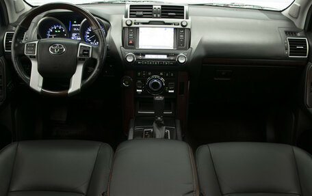 Toyota Land Cruiser Prado 150 рестайлинг 2, 2016 год, 3 149 000 рублей, 9 фотография