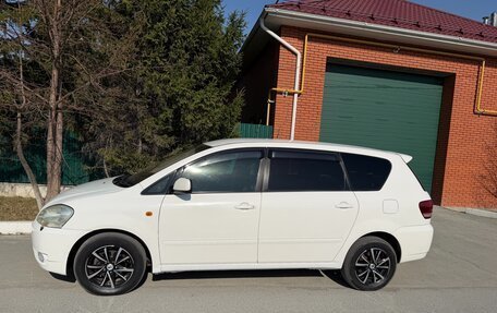 Toyota Ipsum II, 2002 год, 770 000 рублей, 5 фотография