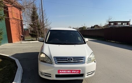 Toyota Ipsum II, 2002 год, 770 000 рублей, 4 фотография