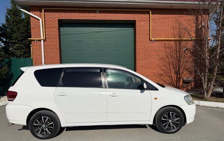 Toyota Ipsum II, 2002 год, 770 000 рублей, 12 фотография