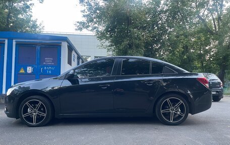 Chevrolet Cruze II, 2009 год, 670 000 рублей, 2 фотография