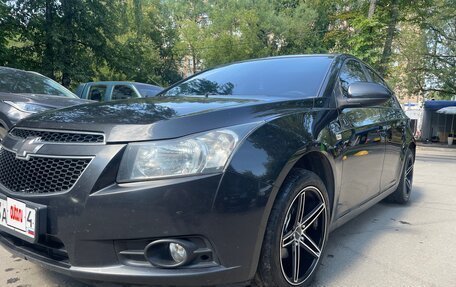 Chevrolet Cruze II, 2009 год, 670 000 рублей, 9 фотография