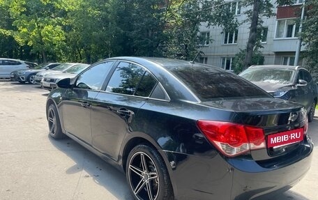 Chevrolet Cruze II, 2009 год, 670 000 рублей, 10 фотография