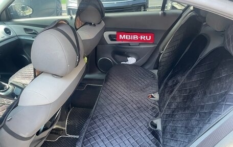 Chevrolet Cruze II, 2009 год, 670 000 рублей, 15 фотография