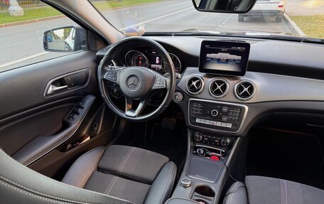 Mercedes-Benz GLA, 2018 год, 2 090 000 рублей, 11 фотография