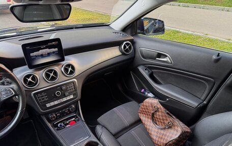 Mercedes-Benz GLA, 2018 год, 2 090 000 рублей, 12 фотография