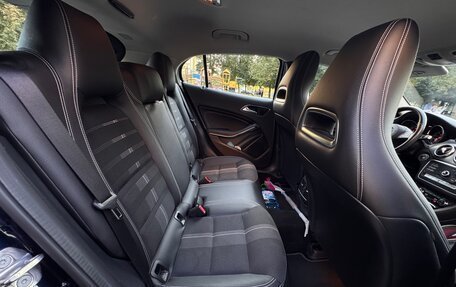 Mercedes-Benz GLA, 2018 год, 2 090 000 рублей, 15 фотография