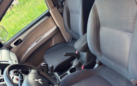 Mitsubishi Pajero Sport II рестайлинг, 2012 год, 1 550 000 рублей, 9 фотография