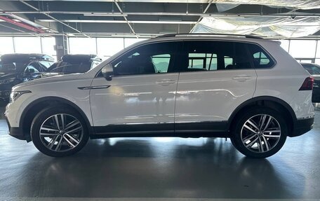 Volkswagen Tiguan II, 2021 год, 3 850 000 рублей, 5 фотография