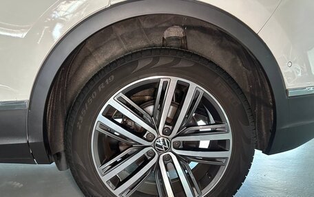 Volkswagen Tiguan II, 2021 год, 3 850 000 рублей, 10 фотография