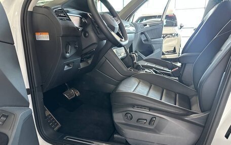 Volkswagen Tiguan II, 2021 год, 3 850 000 рублей, 13 фотография