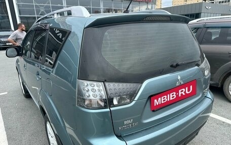 Mitsubishi Outlander III рестайлинг 3, 2007 год, 980 000 рублей, 4 фотография