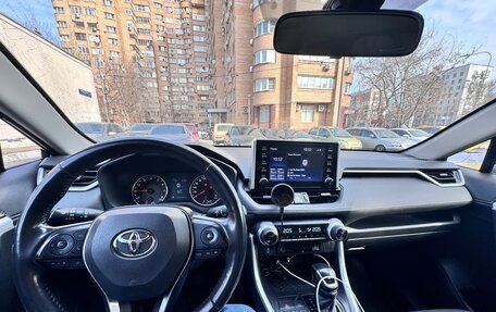 Toyota RAV4, 2020 год, 2 900 000 рублей, 8 фотография