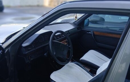 Mercedes-Benz W124, 1992 год, 275 000 рублей, 8 фотография