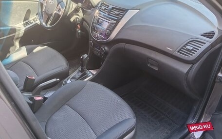 Hyundai Solaris II рестайлинг, 2016 год, 1 070 000 рублей, 2 фотография