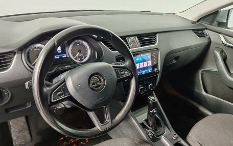 Skoda Octavia, 2017 год, 1 799 000 рублей, 19 фотография