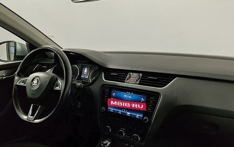 Skoda Octavia, 2017 год, 1 799 000 рублей, 11 фотография