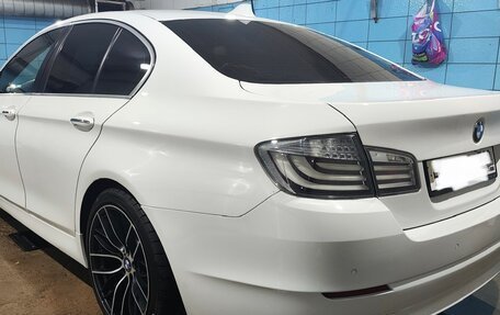 BMW 5 серия, 2011 год, 1 050 000 рублей, 3 фотография