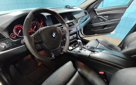 BMW 5 серия, 2011 год, 1 050 000 рублей, 7 фотография